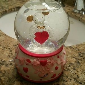 Beautiful musical snow globe with light!!